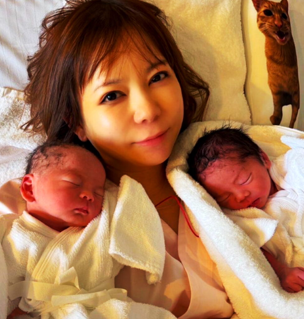 中川翔子 双子 子供 顔 首 X