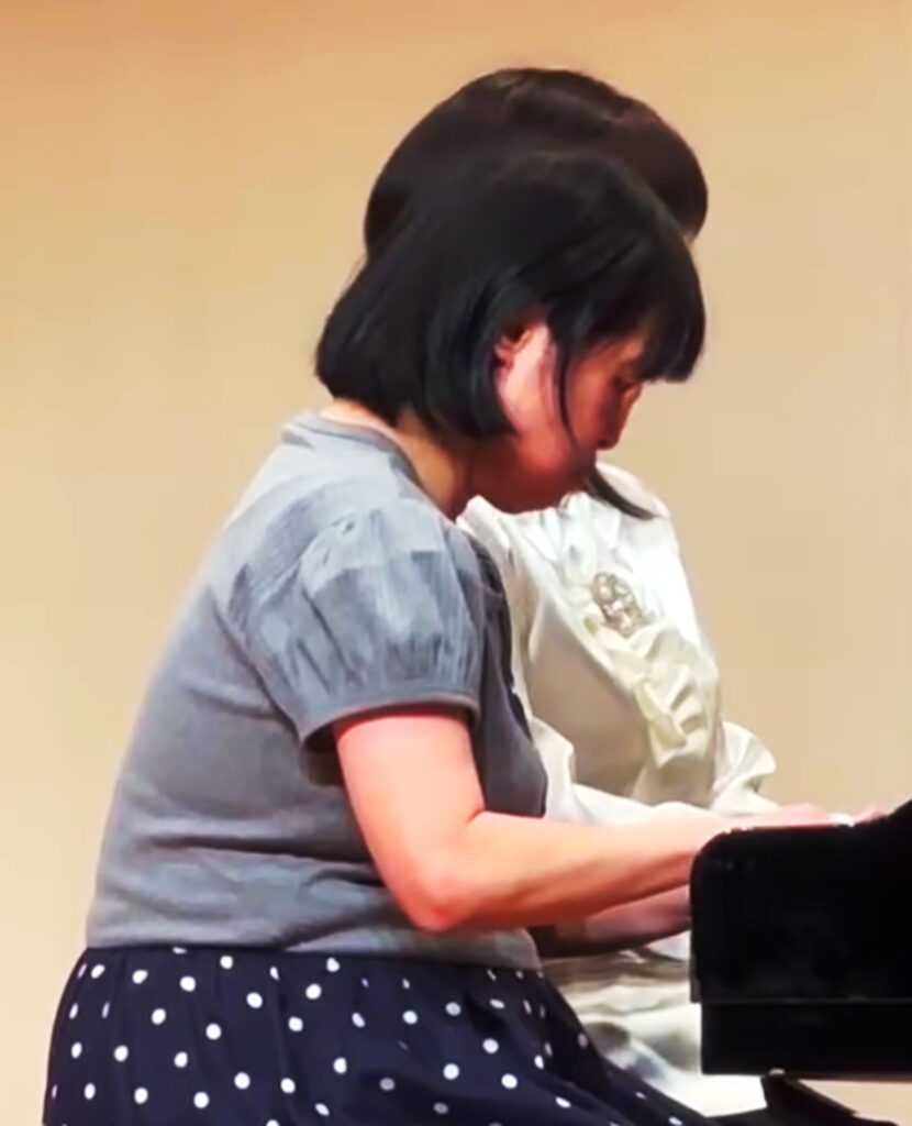 高嶋ちさ子の姉・未知子みっちゃん ピアノ 出典：インスタグラム